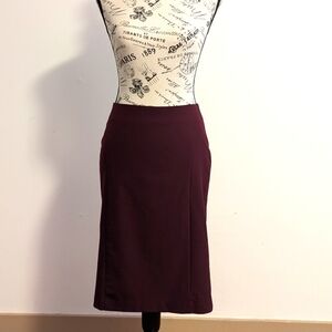 Tristan| NWOT Burgundy Midi Skirt
